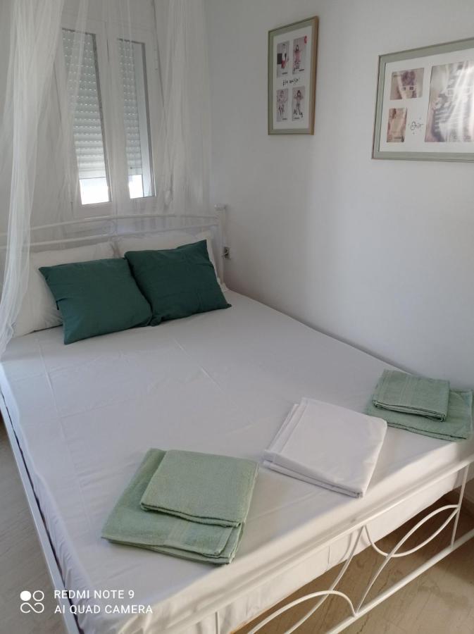 Lucky Suite Iraklion Buitenkant foto