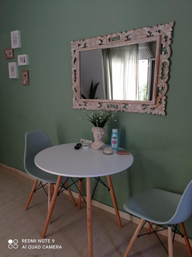 Lucky Suite Iraklion Buitenkant foto